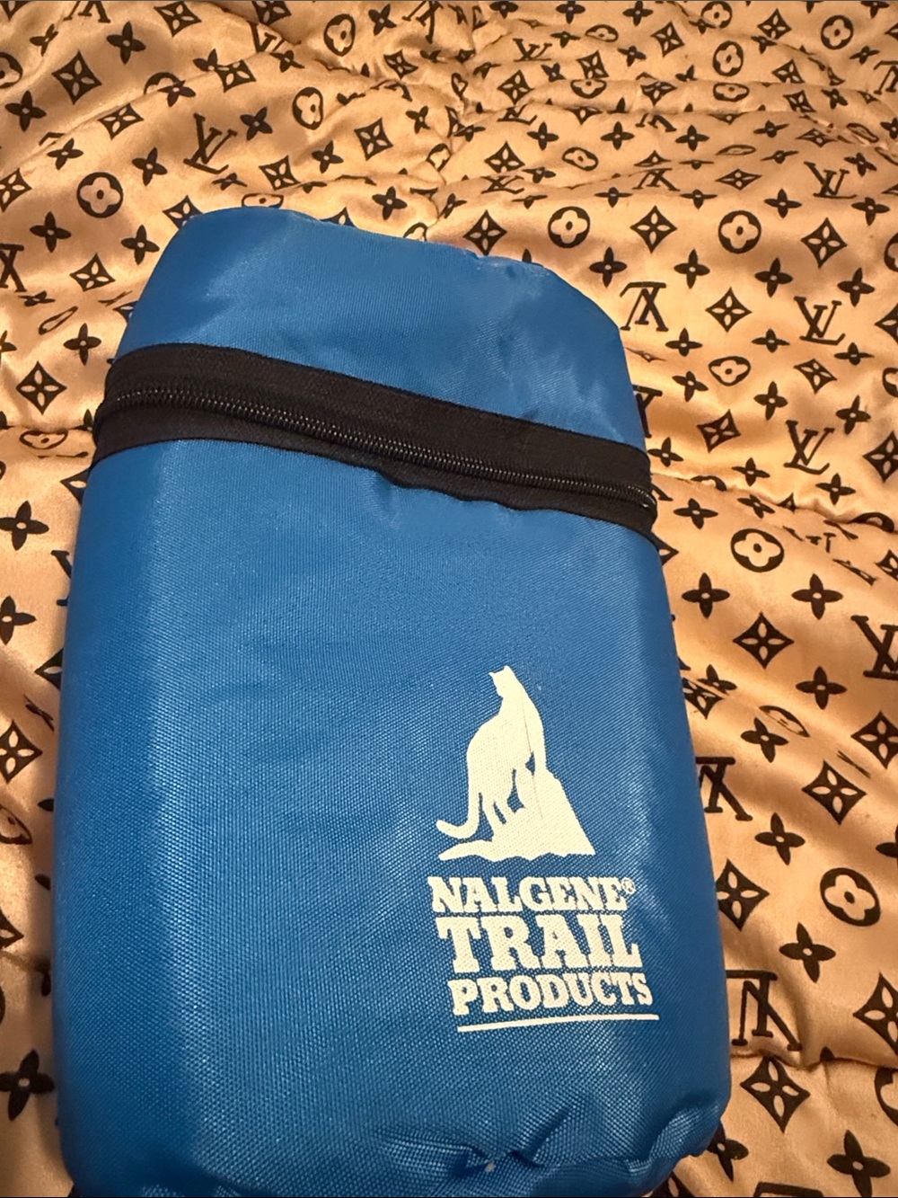 Nalgene Trail Products Blue Carry Pouch for hiking/rock climbing 9”tall squishy